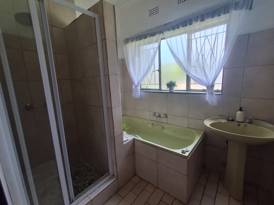 4 Bedroom Property for Sale in Riebeeckstad Free State